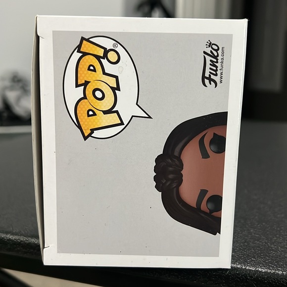 POP! Funko Disney RAYA and The Last Dragon # 999 NIB - Picture 6 of 7